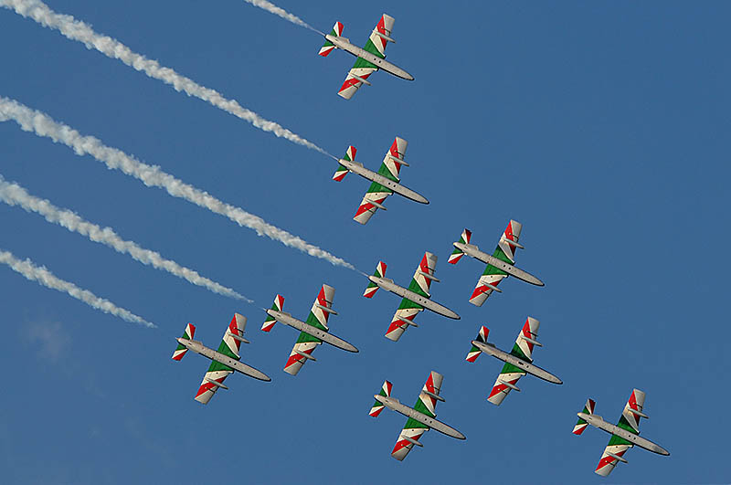 pic 11a.jpg - display of the Frecce Tricolori 